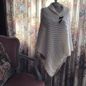 Poncho Cape Ivory Sz L Handmade Hong Kong